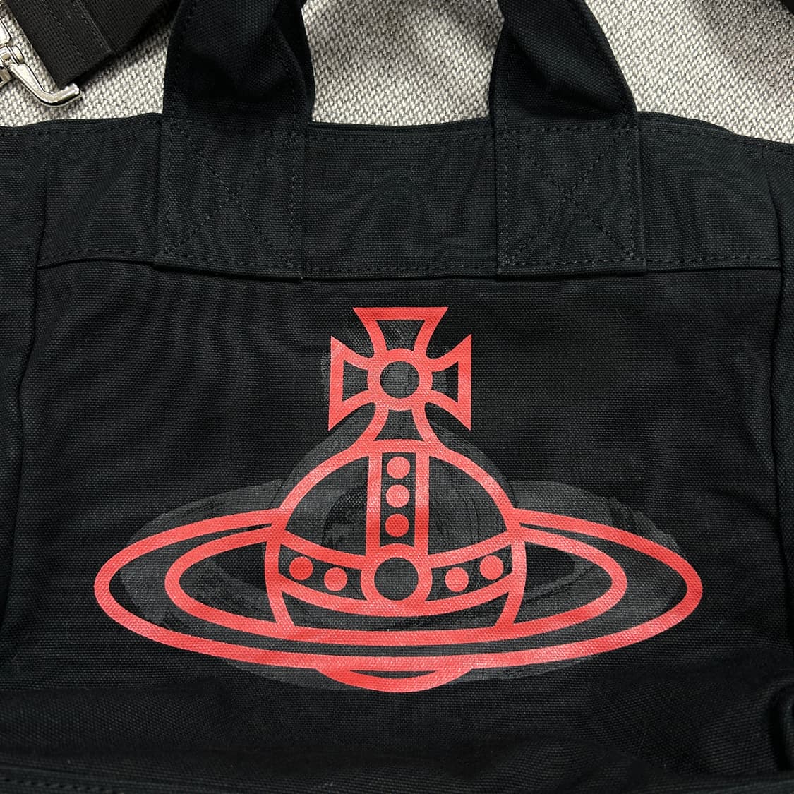 비비안 웨스트우드 캔버스 토트백 상품이미지2