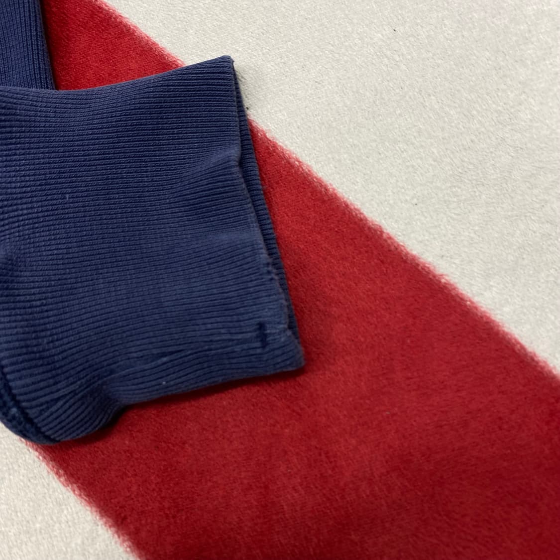 스톤아일랜드 버튼 반집업 맨투맨 M  상품이미지5