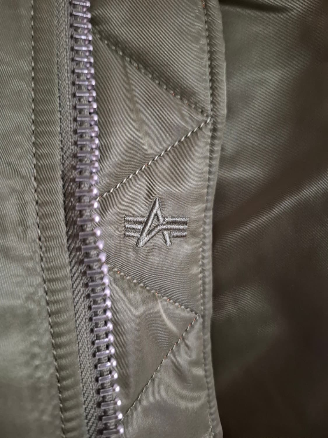 알파인더스트리 ma-1 블러드칫 m (레귤러) 상품이미지5