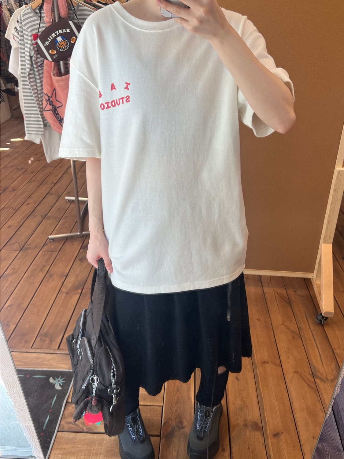 IAB 스튜디오 베이직 화이트 반팔 상품이미지3