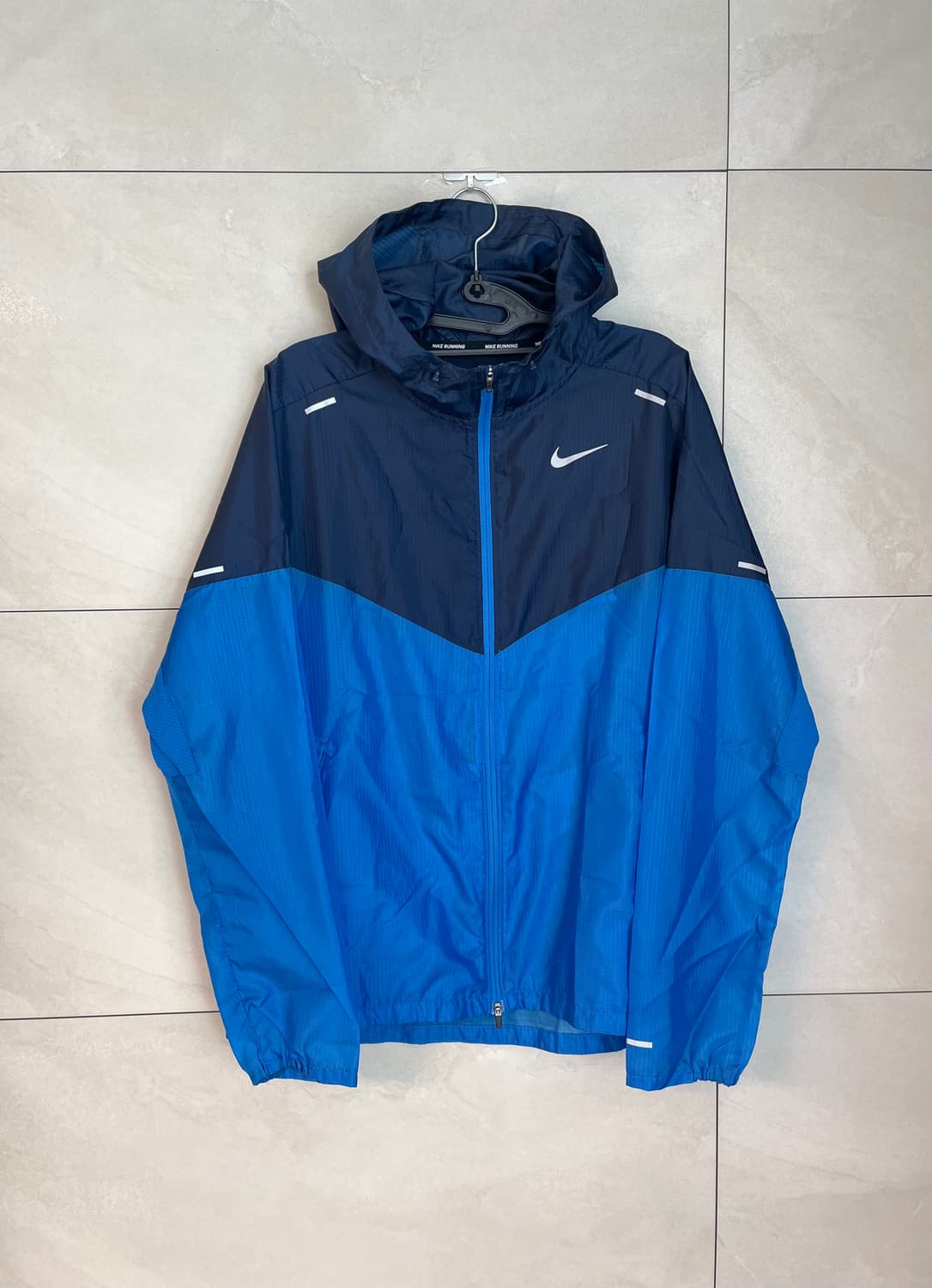 나이키 러닝 바람막이 (L size)  상품이미지1
