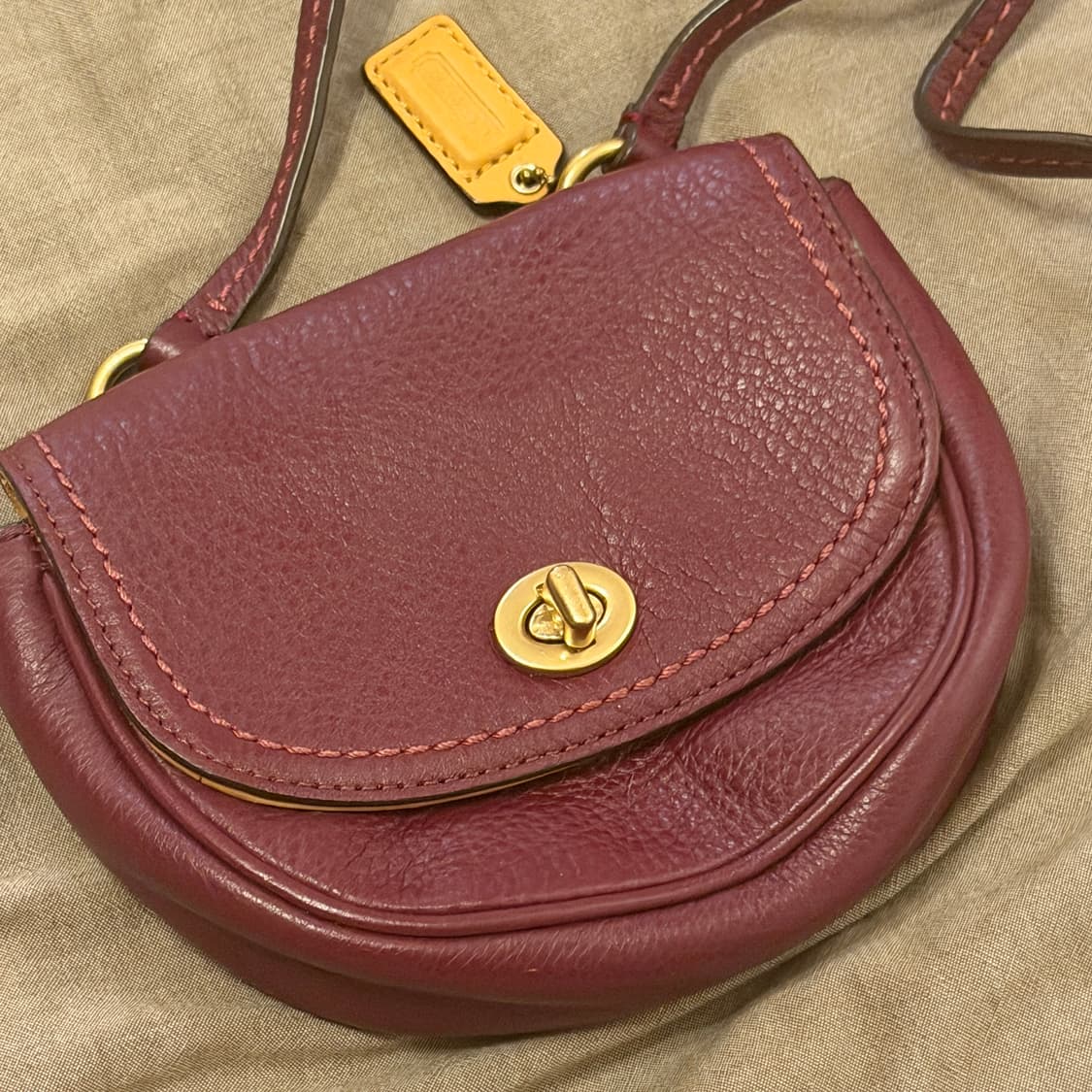 레어) COACH vintage mini cross bag 상품이미지3