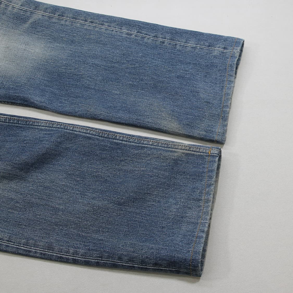 (착용컷) 리바이스 502 (남성용 33) 상품이미지7