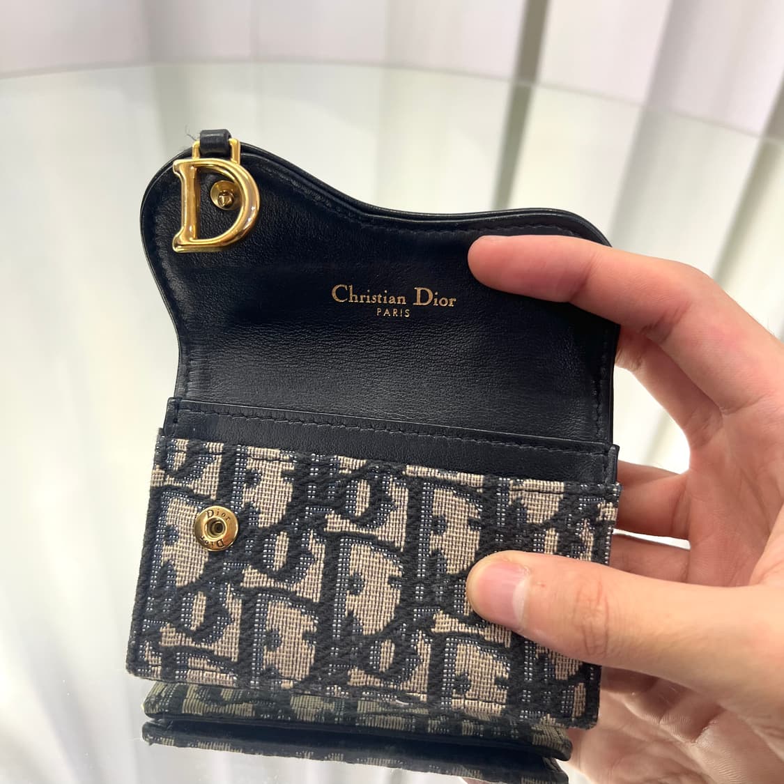 디올 오블리크 새들 카드지갑
 상품이미지7