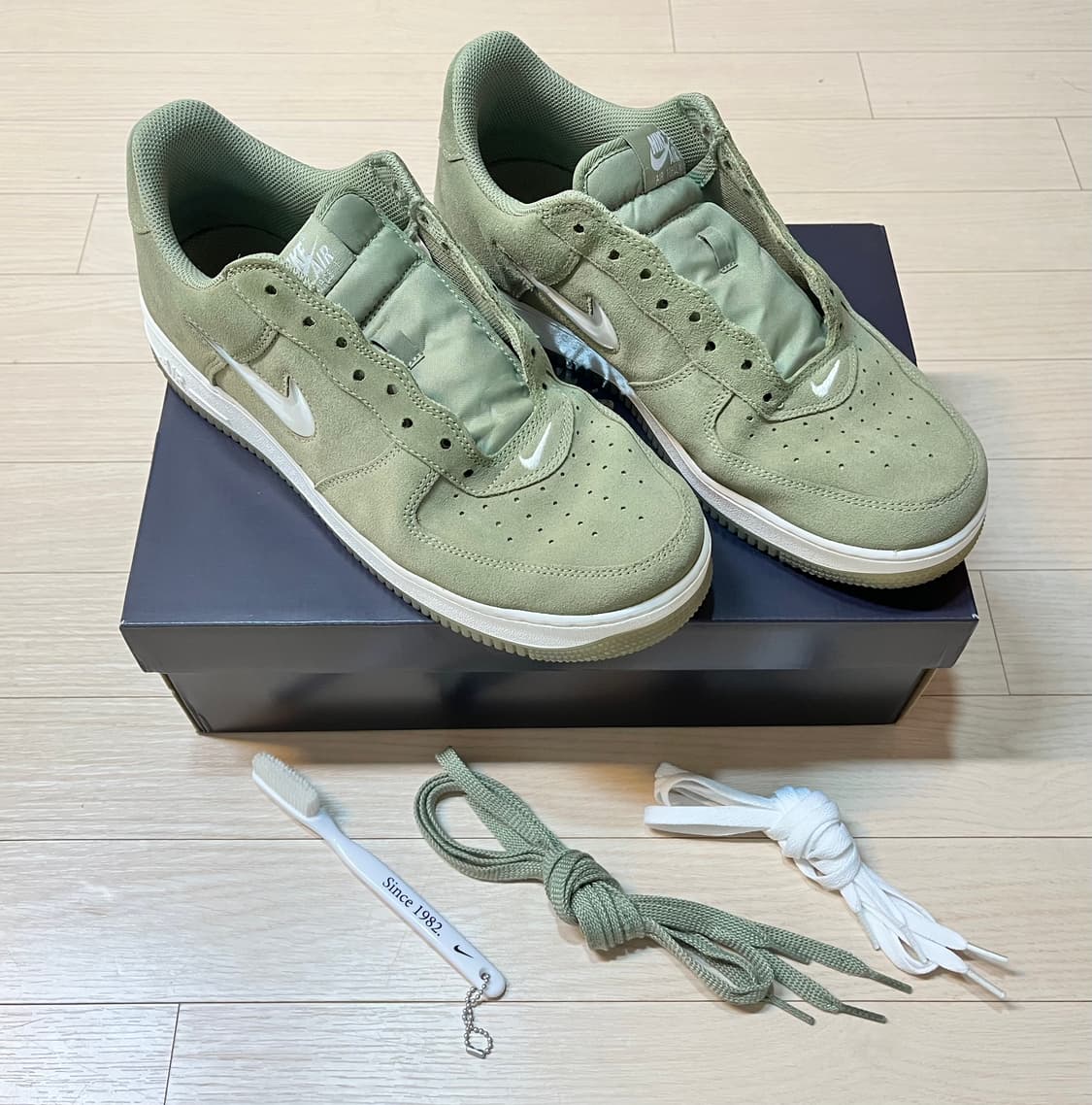 나이키 에어포스 280 사이즈 누벅 그린 중고. 세무 스웨이드 상품이미지1