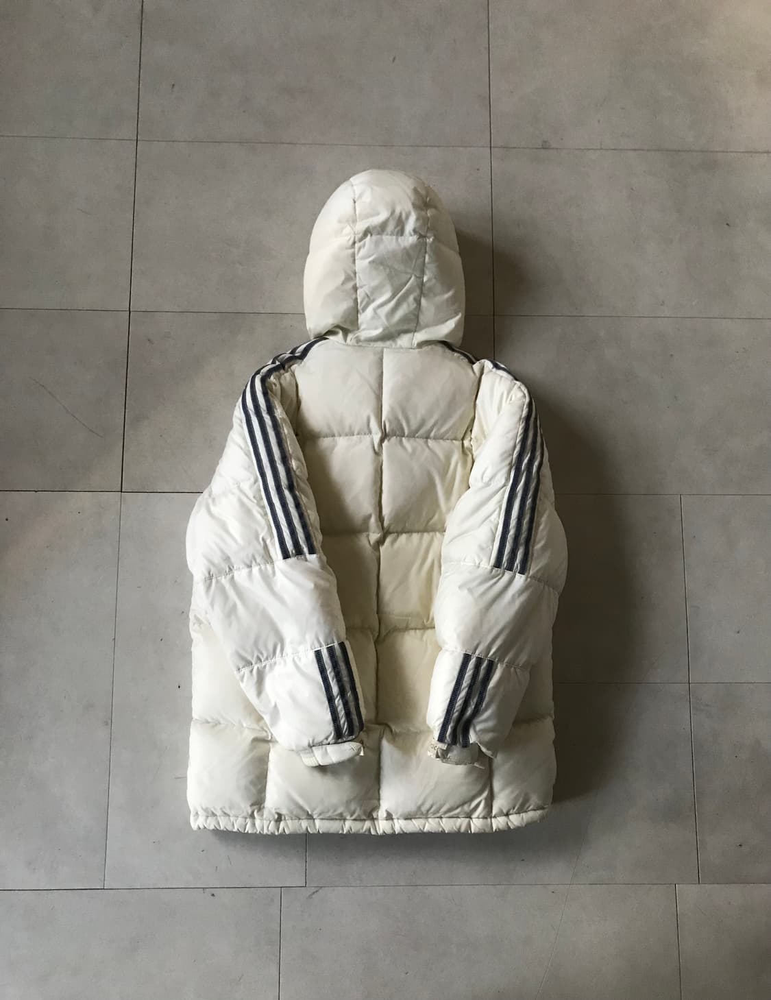 아디다스 아이보리 90s 패딩 상품이미지6