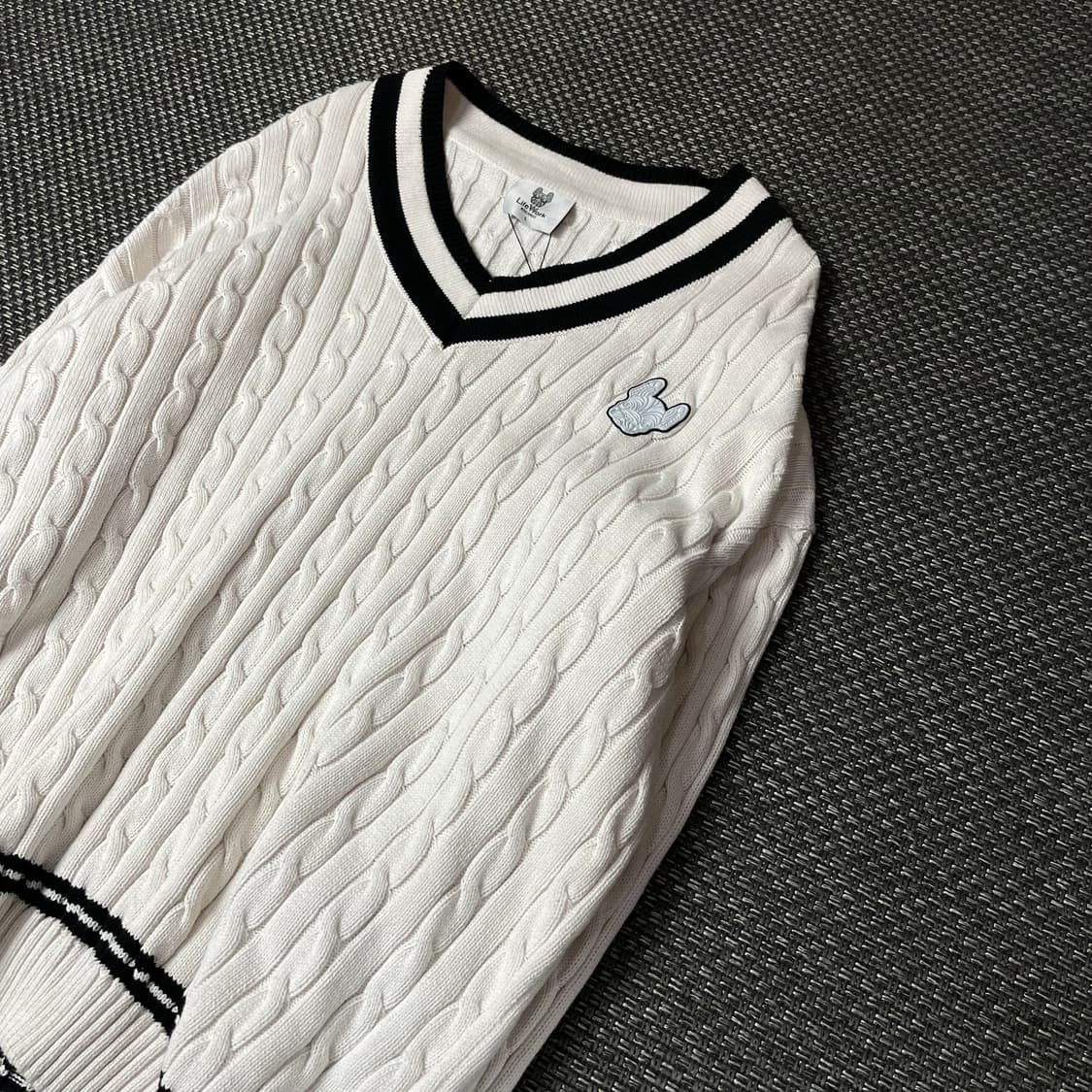 라이프워크 로고패치 화이트 꽈배기 브이넥 니트 L 상품이미지5