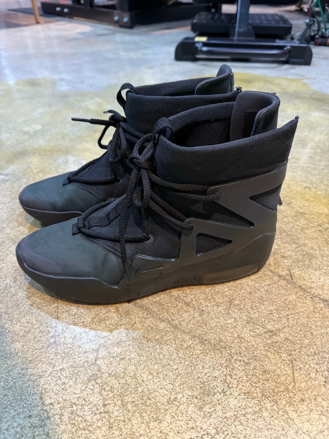 나이키 피어오브갓 에어피어어브갓 트리플 블랙 상품이미지1