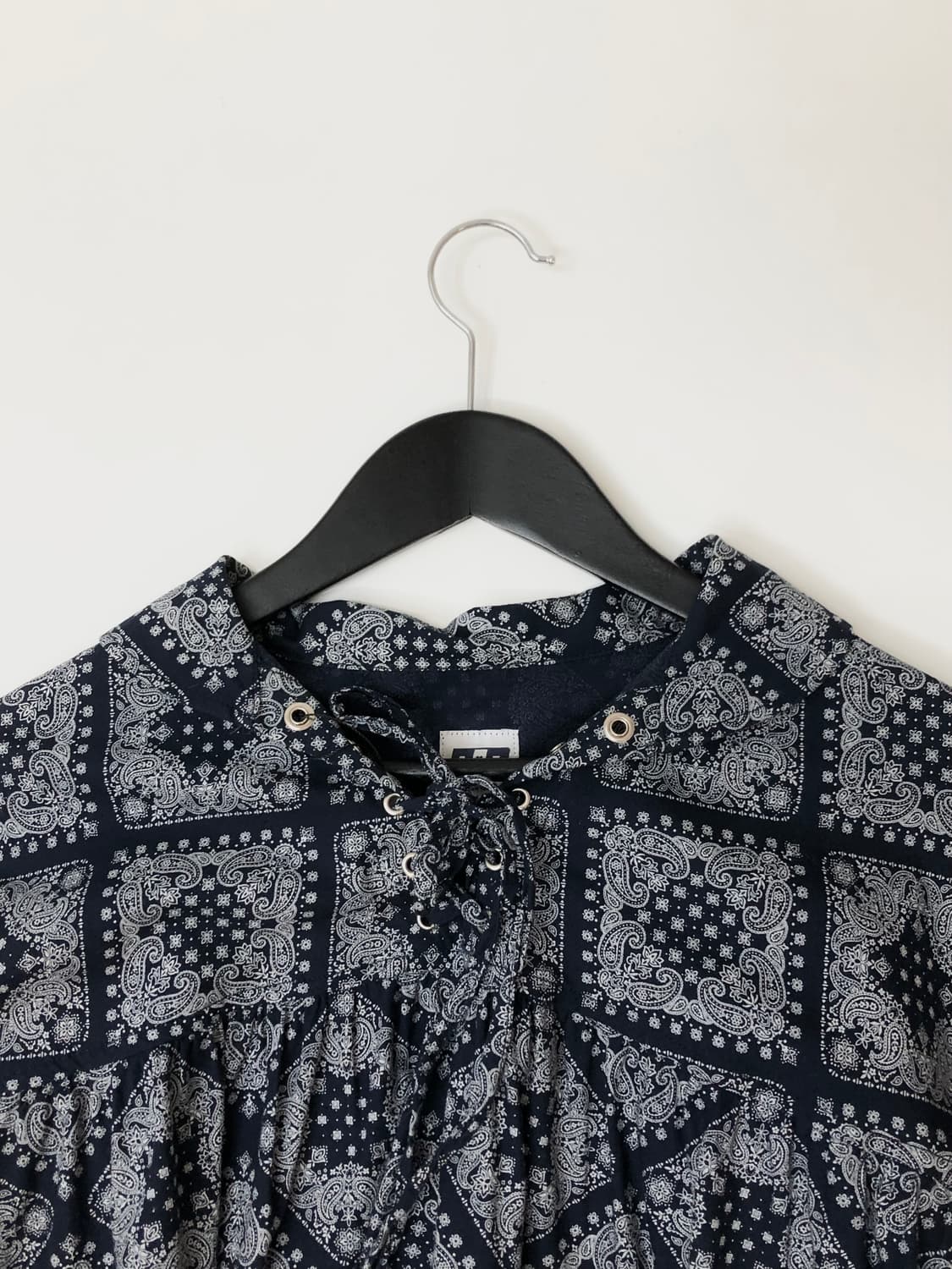 Aie 에이아이 네이비 페이즐리 스트링 셔츠 상품이미지3