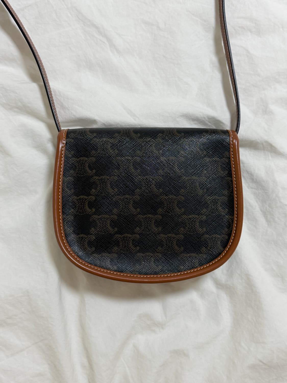 셀린느 미니베사체 판매 상품이미지5