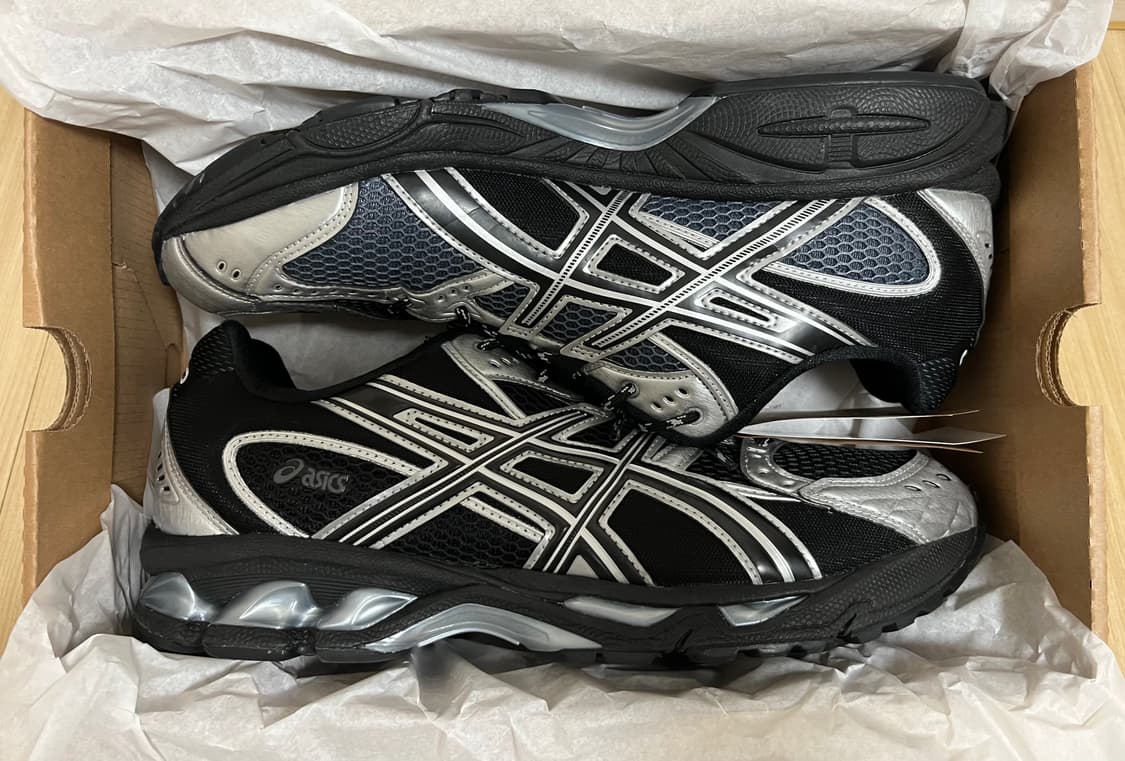 [285] 아식스 젤 님버스 10.1 블랙 퓨어실버 한국한정 상품이미지10