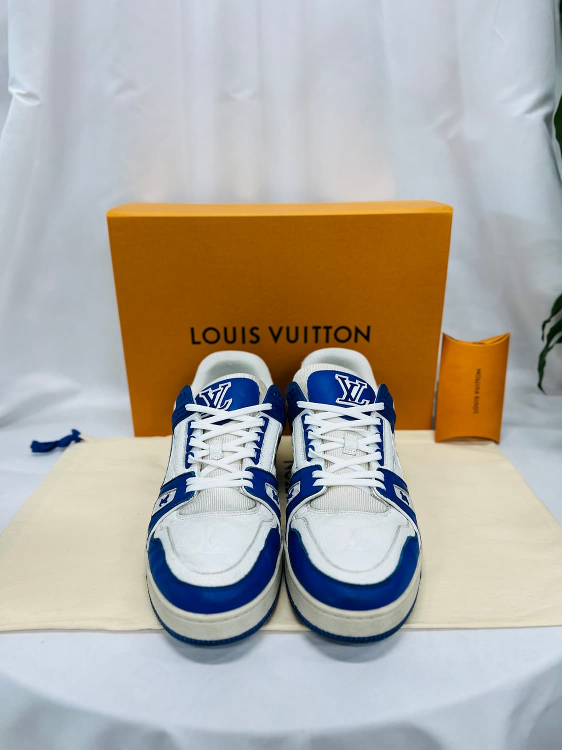 [정품] 루이비통 LV 트레이너 스니커즈 사이즈9.5 상품이미지3