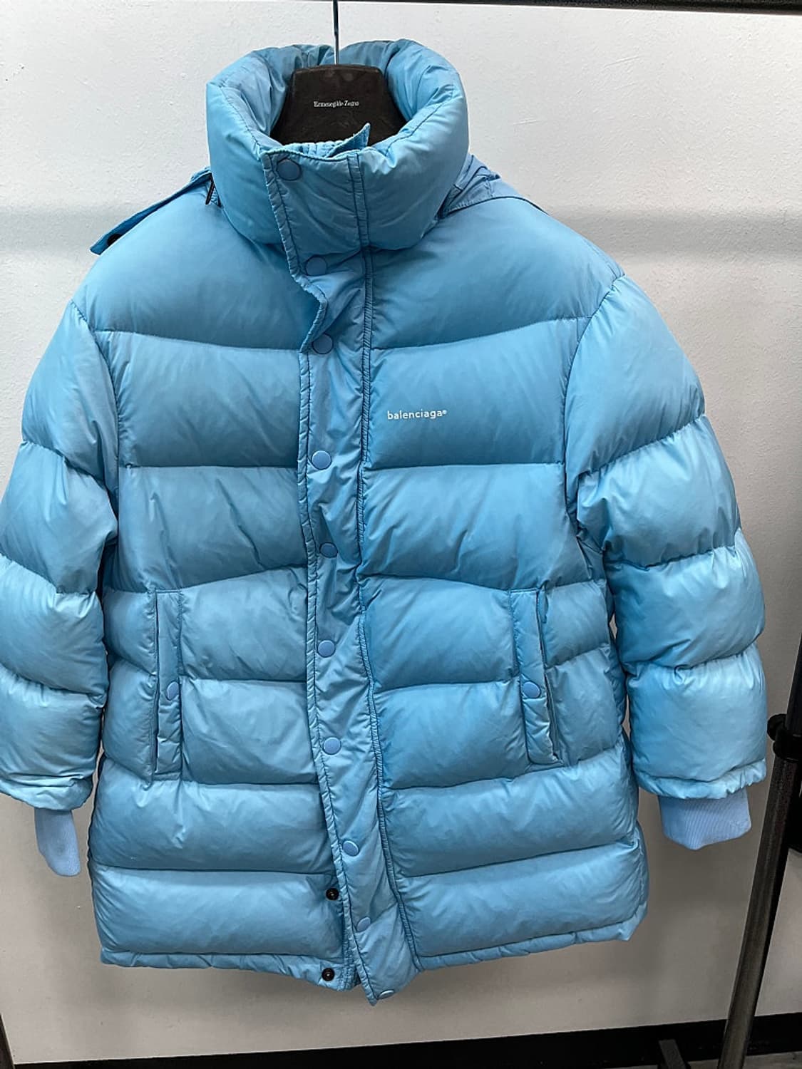 여) 발렌시아가 로고 오버 푸퍼다운  상품이미지2