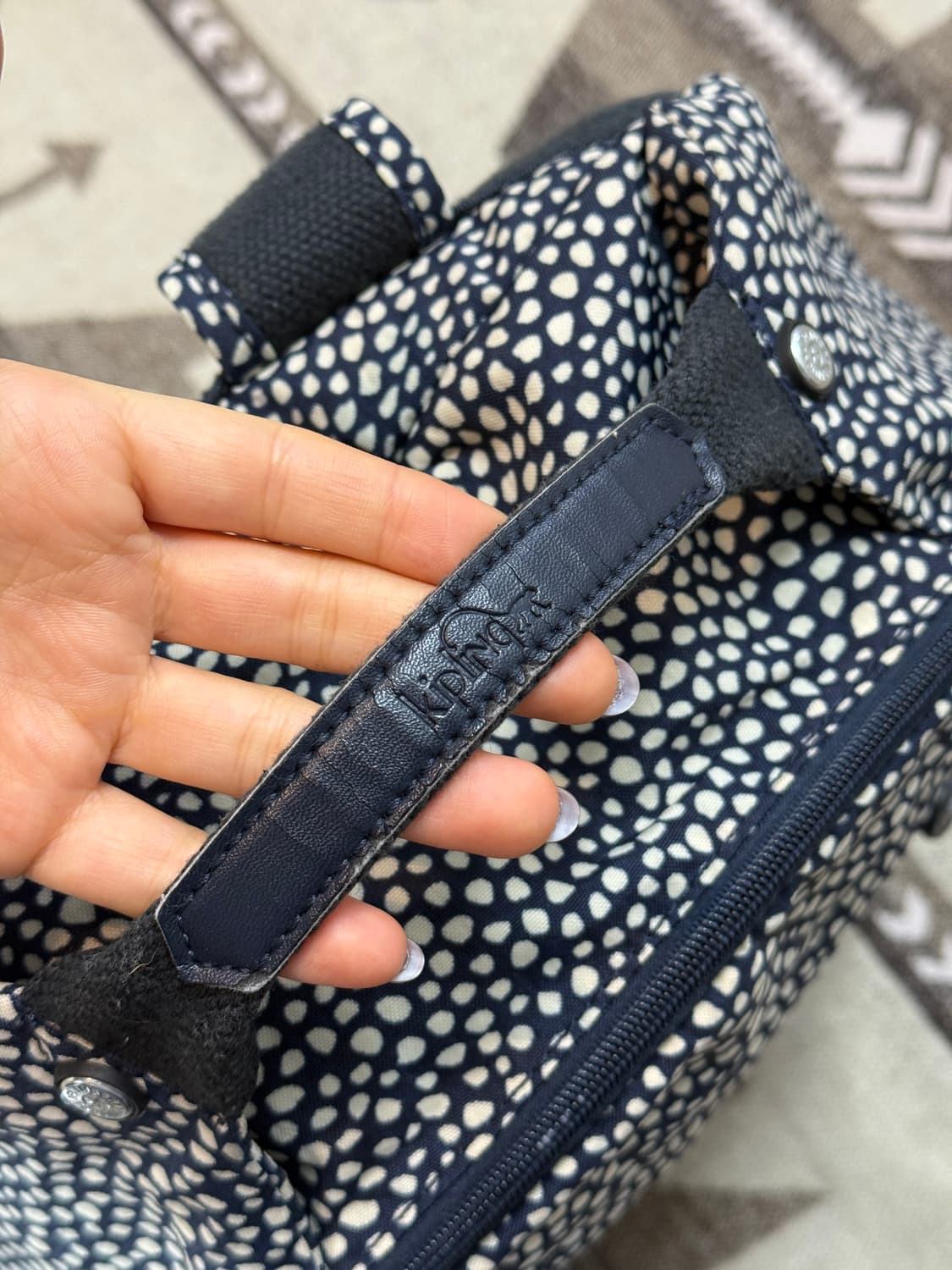 키플링 땡땡이 백팩 상품이미지8