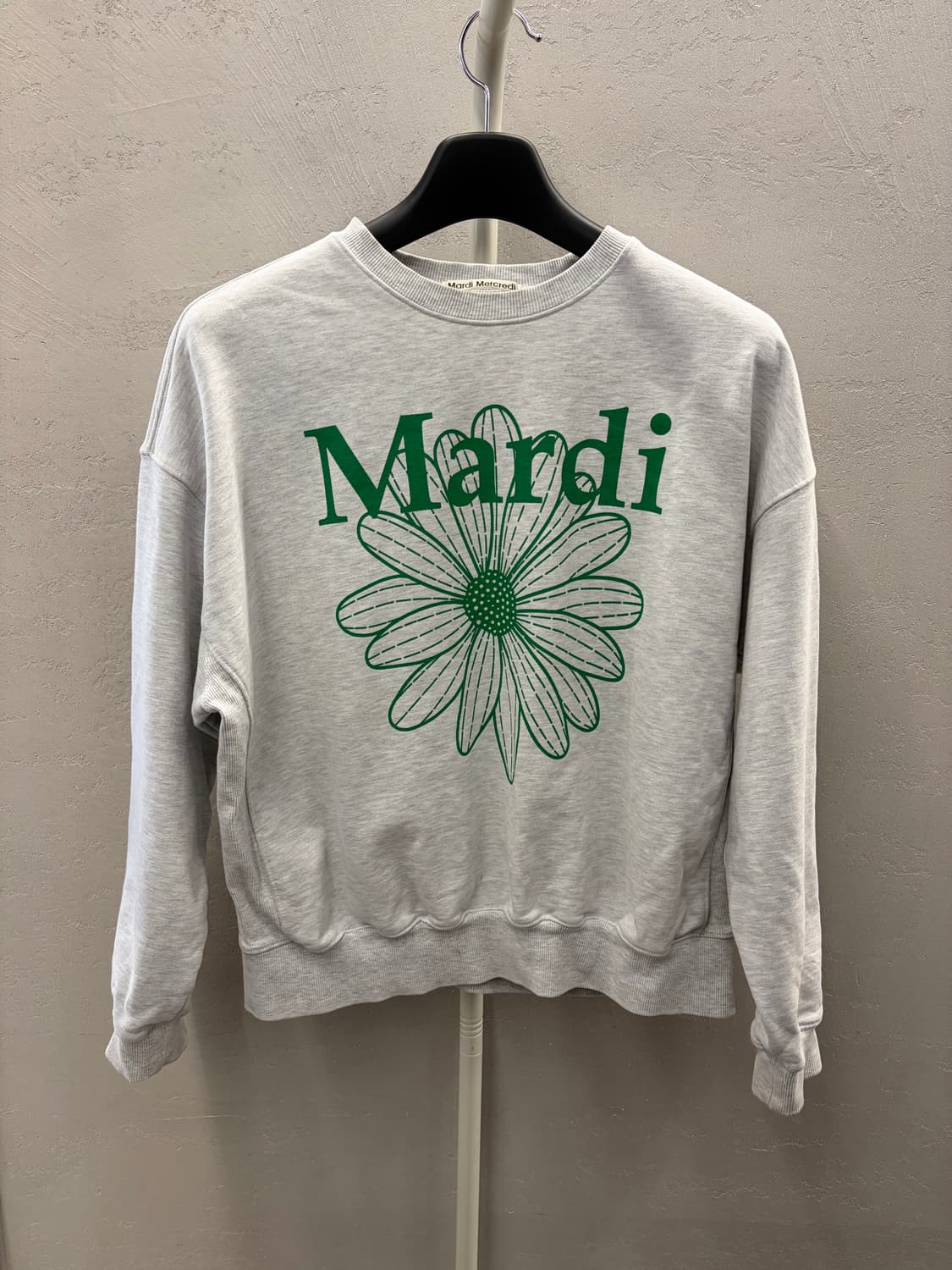 마르디 메크르디 플라워 맨투맨 그레이 FREE 상품이미지2