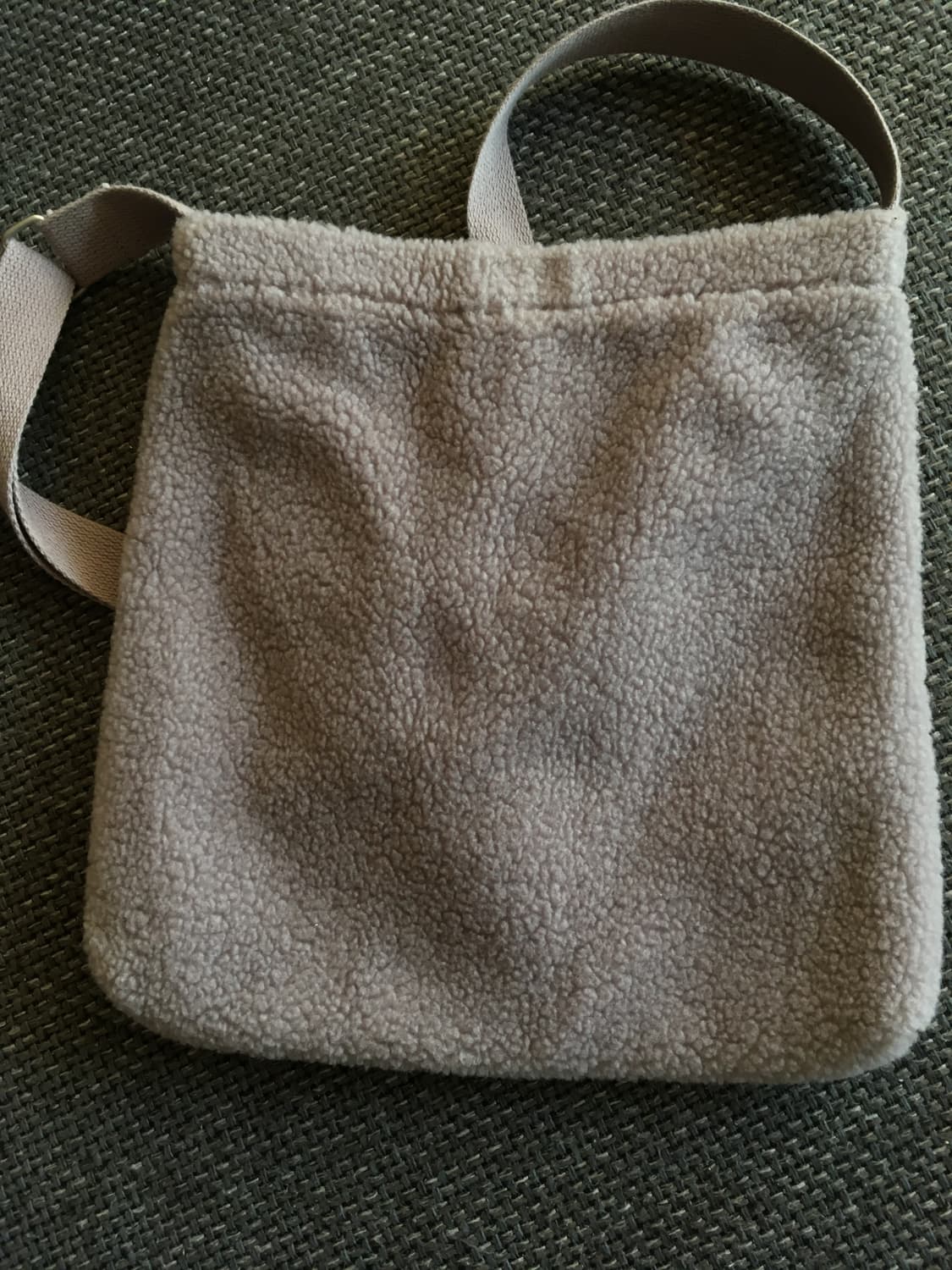 커버낫 뽀글이 크로스백 상품이미지2