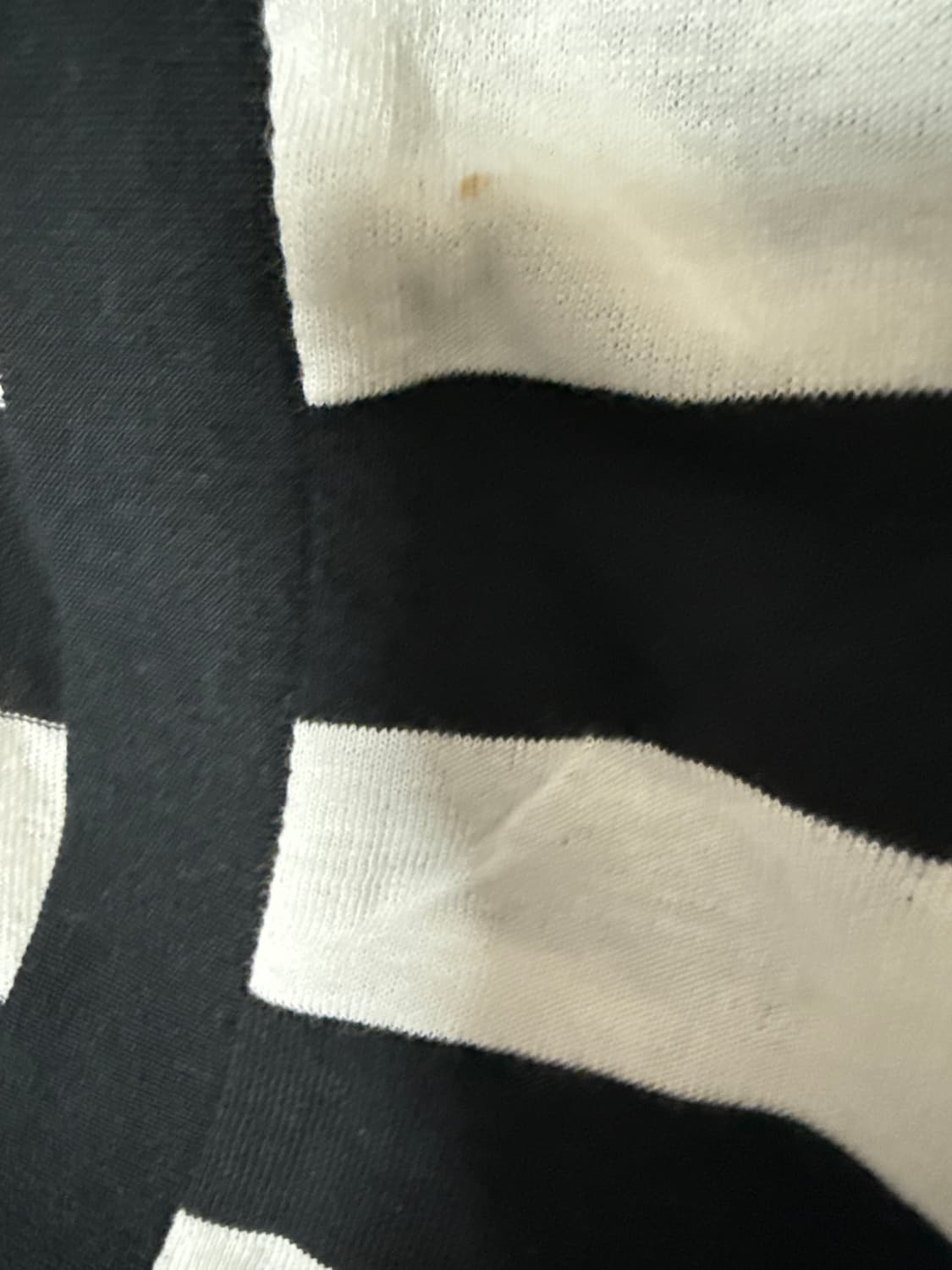 The Cure 딥브이넥 스트라이프 반소매 상품이미지3