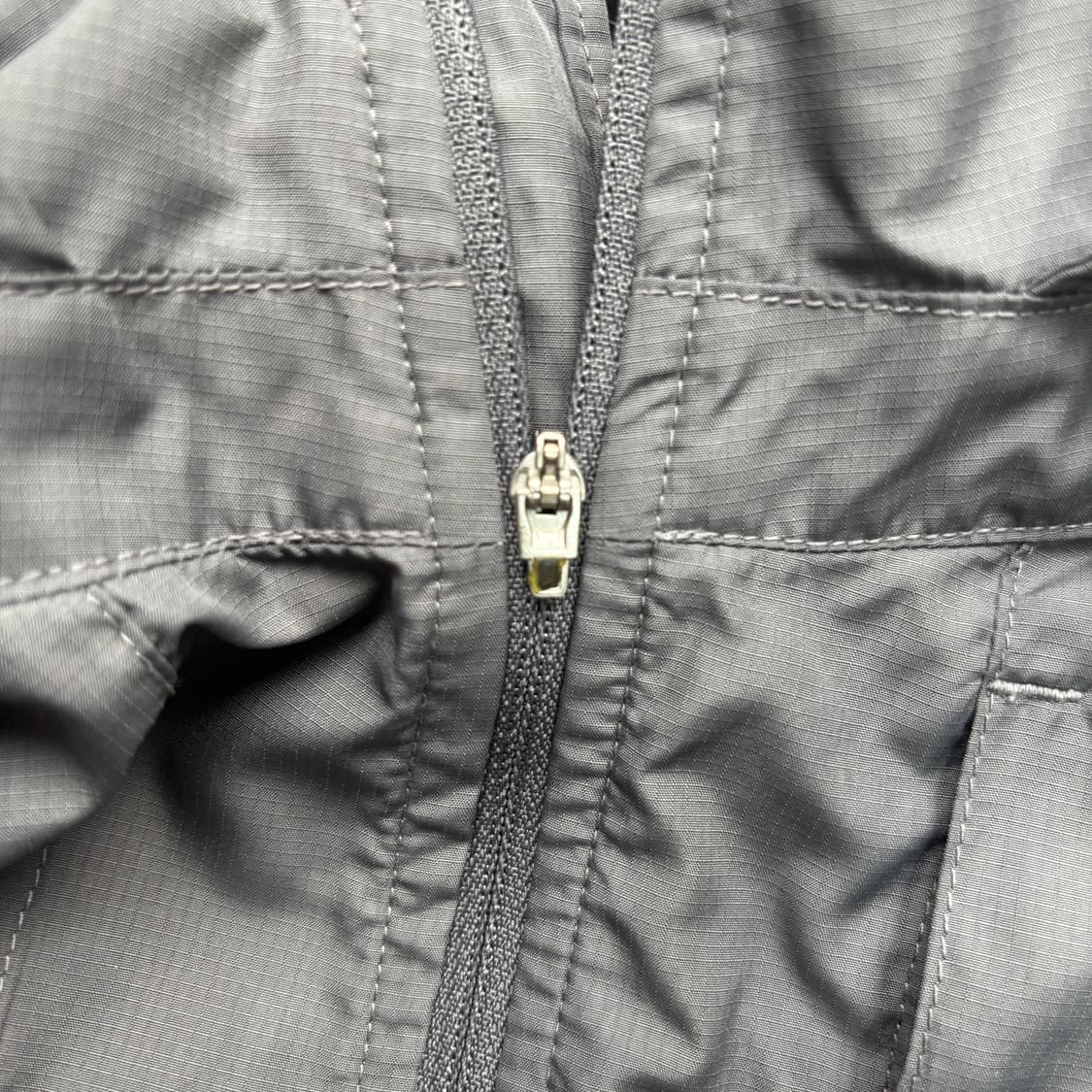 나이키 ACG 그레이 고프코어 바람막이 M 상품이미지10