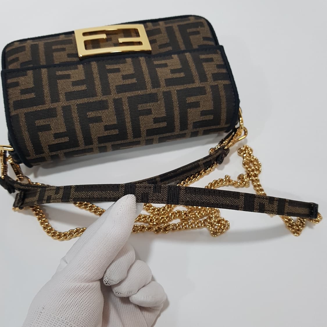 펜디 미니 바게트백 8BS017A6V5F17U4  상품이미지7