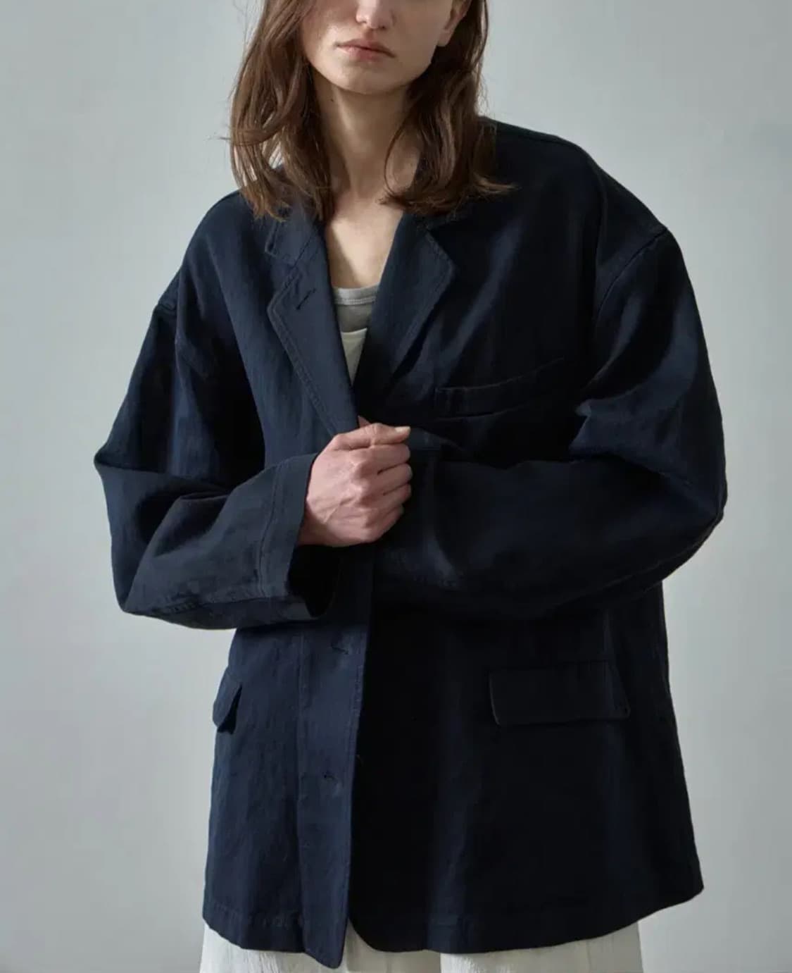 파사드패턴 린넨 커브드 슬리브 블레이저 네이비 상품이미지1