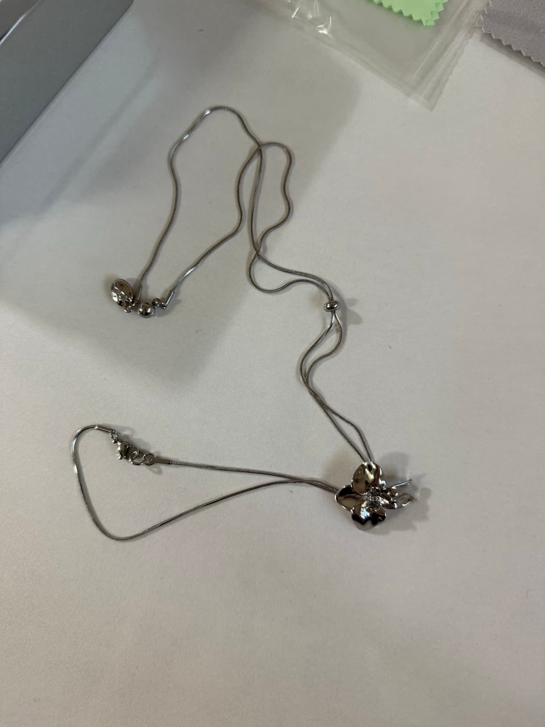 [새제품] 카시코 x 센티멍 슬라이드 오키드 네클리스 상품이미지5