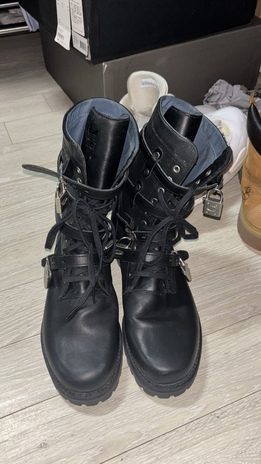11fw Adidas x Jeremy scott combat boot 상품이미지4