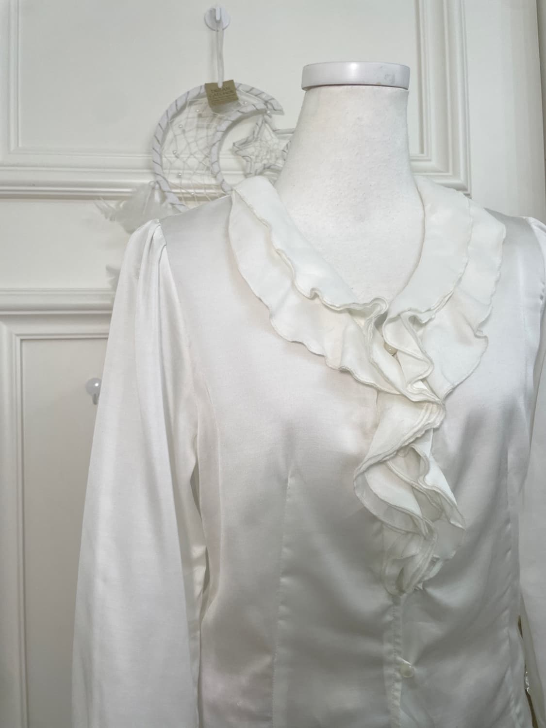 ivory satin ruffle blouse(size-2)  상품이미지6