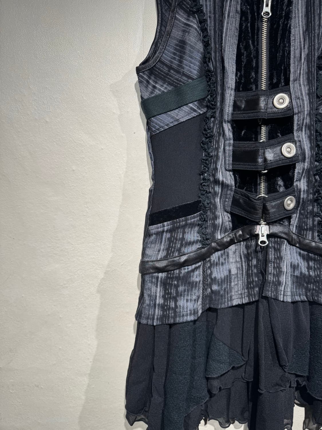 Ozz-on two way sleeveless one pice 상품이미지4