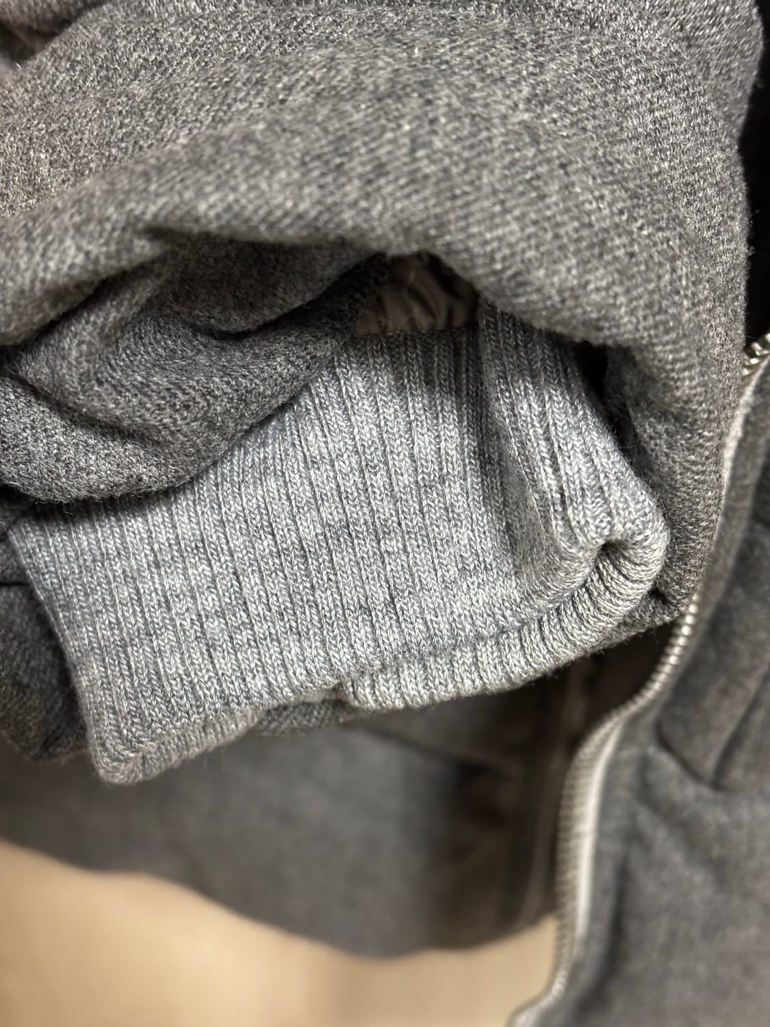 피레넥스 라쿤퍼 다운 패딩S/그레이 상품이미지5