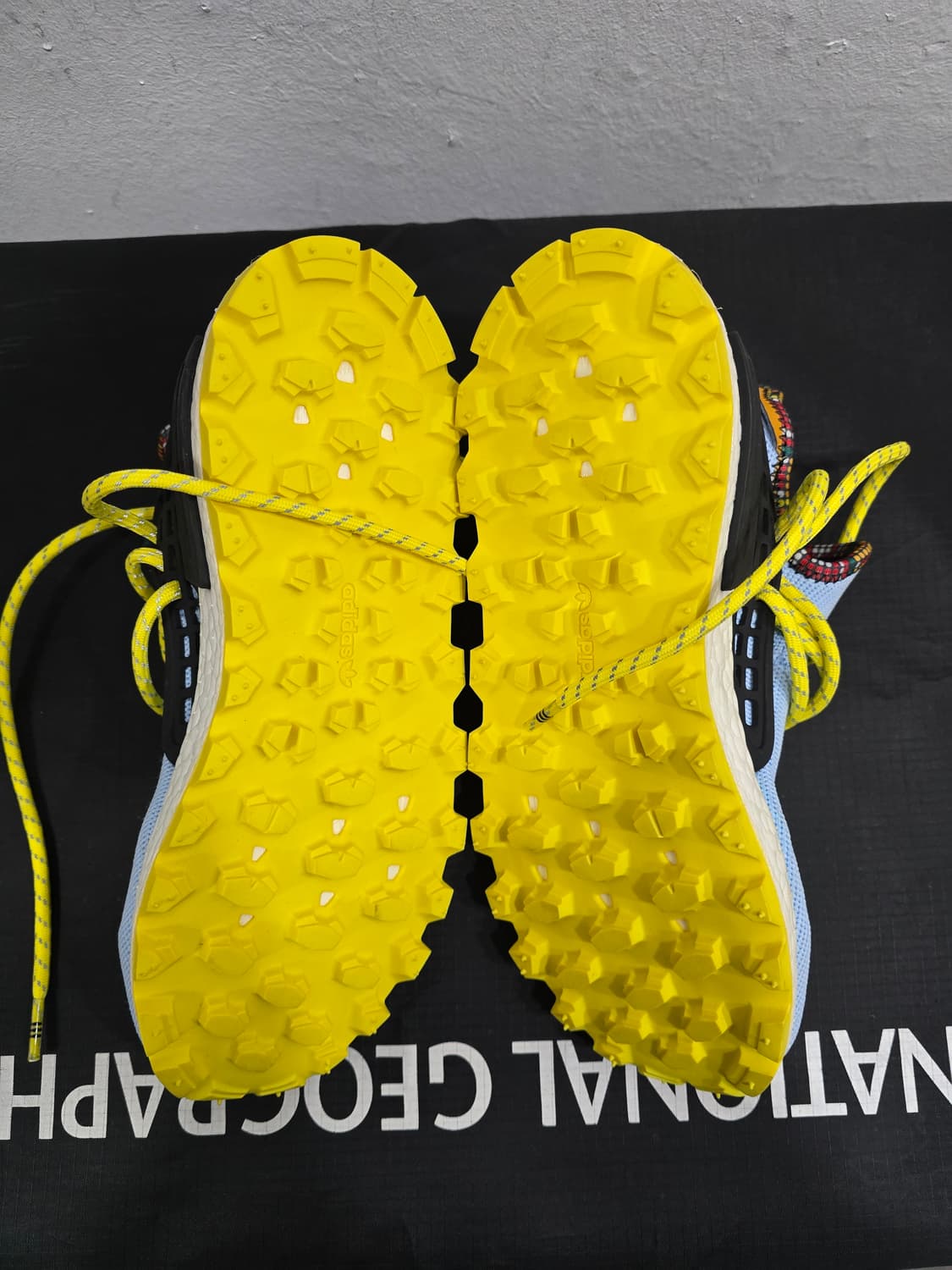 아디다스 퍼렐 윌리엄스 235 상품이미지4
