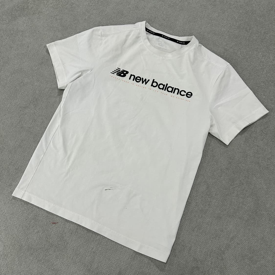 뉴발란스 화이트 여성반팔  상품이미지1