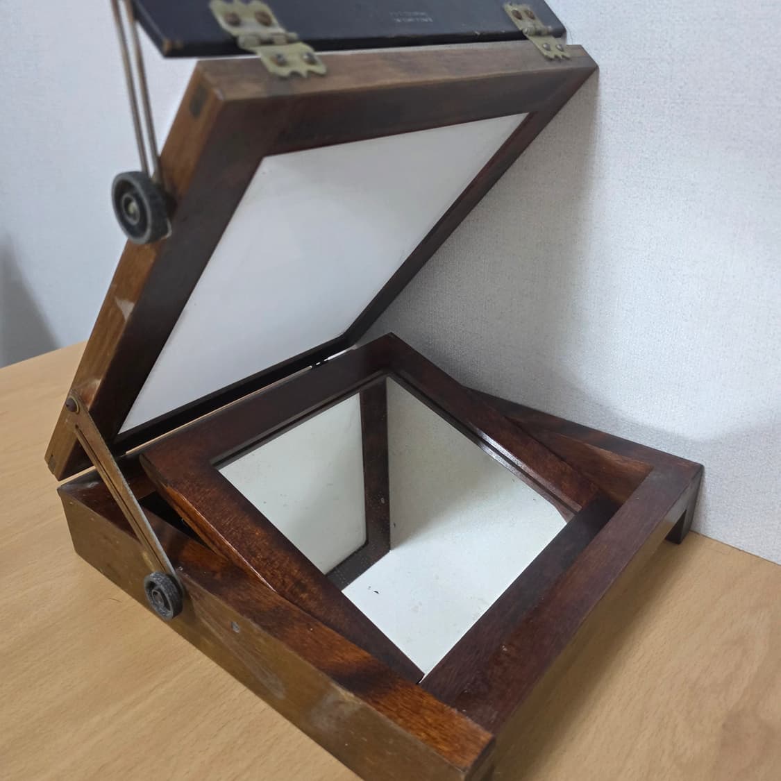 버크앤제임스 리터칭 이젤 모델11 상품이미지3