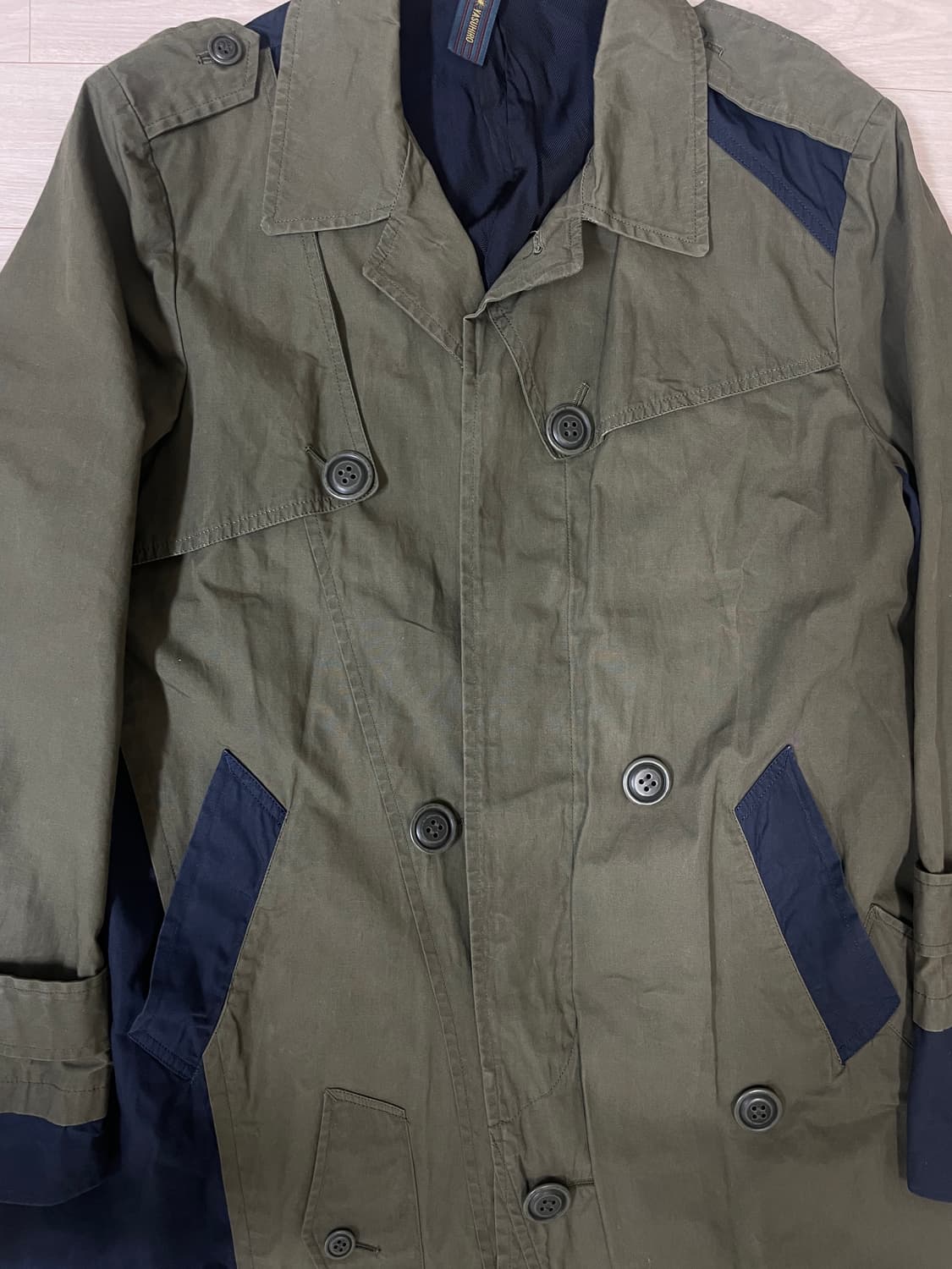 미하라 야스히로 카키 코튼 트렌치코트 상품이미지2