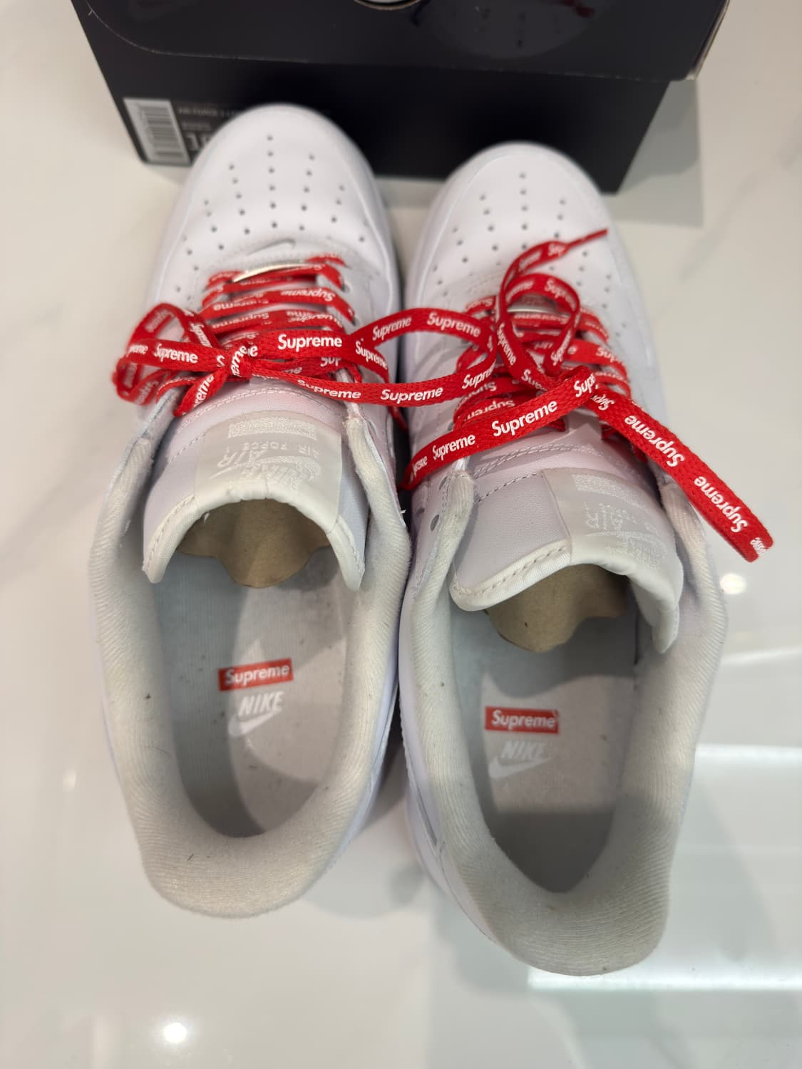 [285] 나이키 x 슈프림 에어포스 1 로우 화이트 상품이미지2