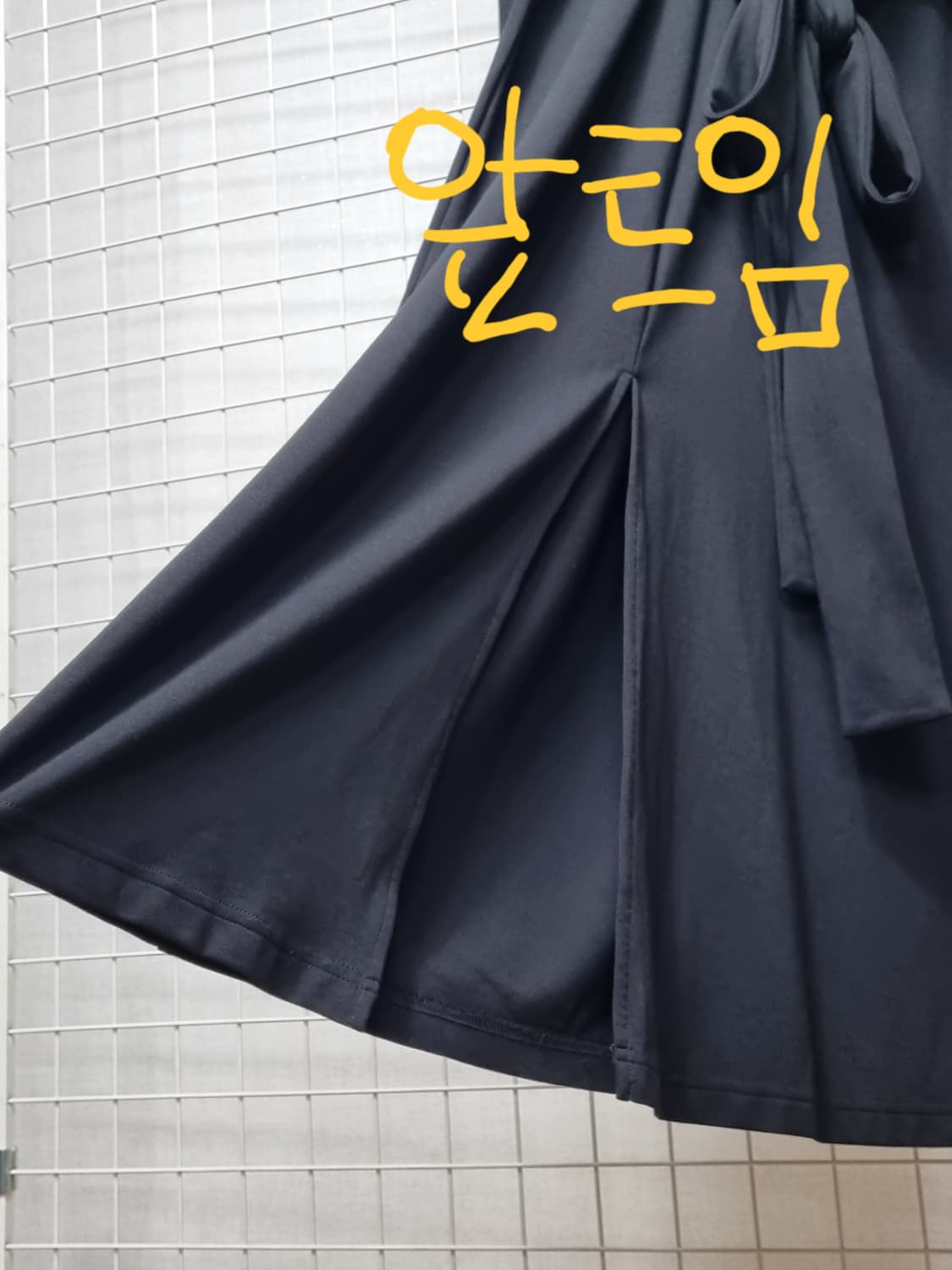 COS 코스 블랙 원피스 (새상품급) 상품이미지4