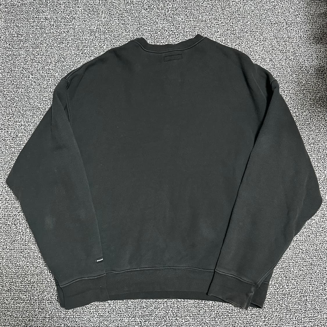 (XL) 디스이즈네버댓 블랙 로고 맨투맨 상품이미지4