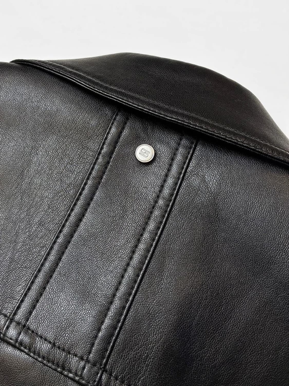 시스템 옴므 21FW 페이크 래더 가죽 자켓 PN5208 상품이미지5