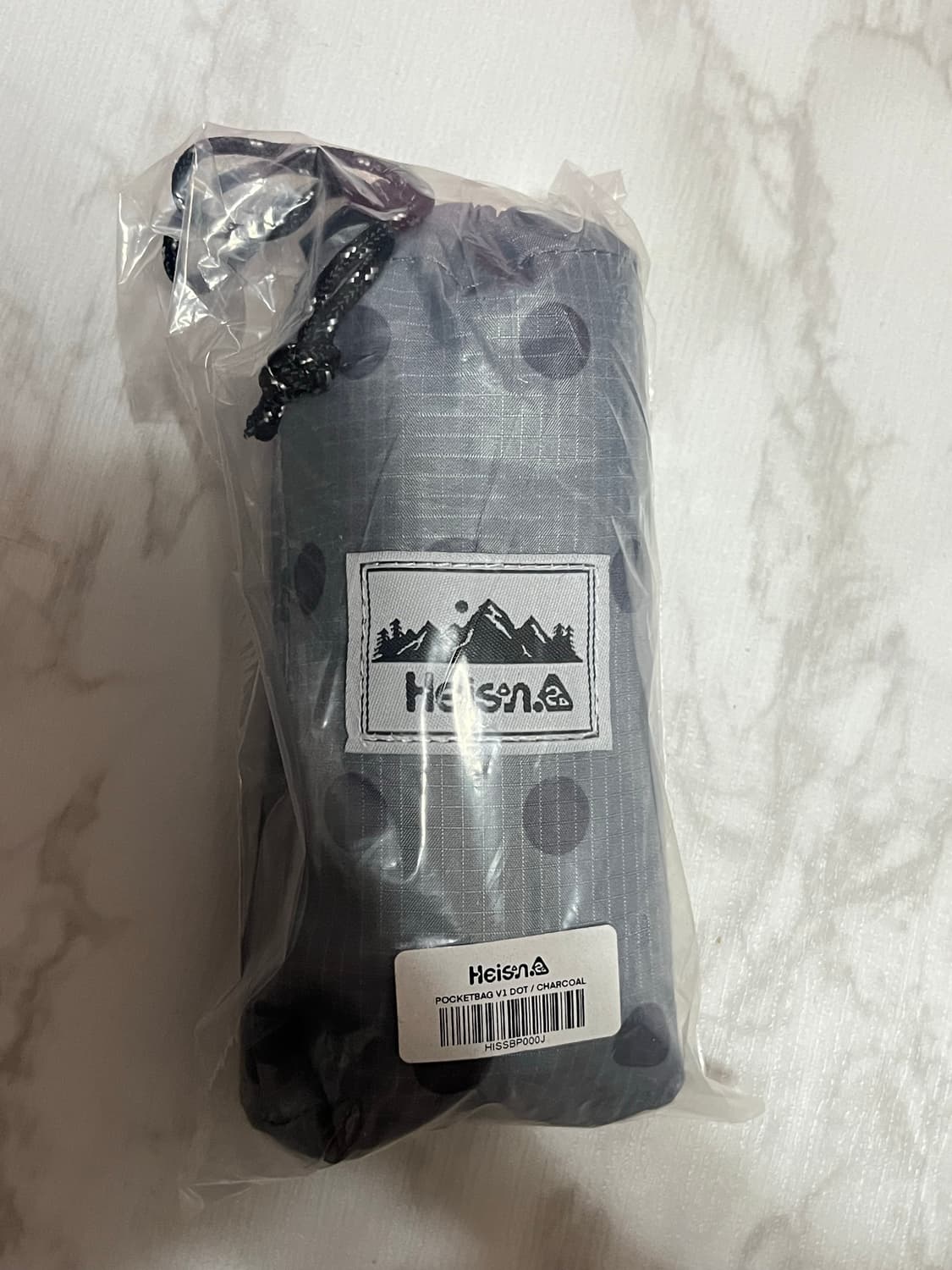 하이산 초경량 컴팩트 포켓백 v1 도트 차콜 상품이미지1