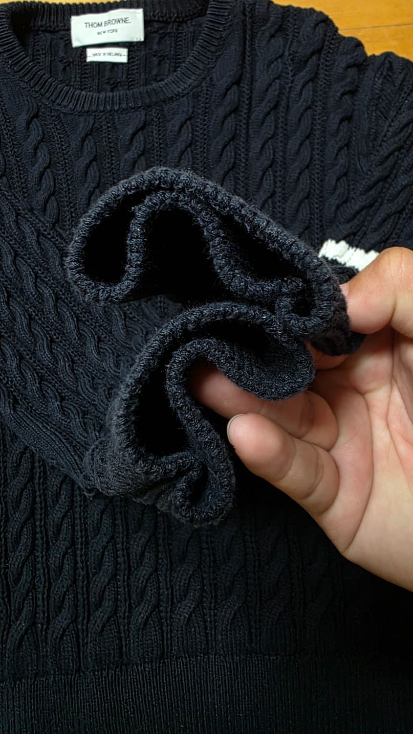 [3,새상품급]톰브라운 케이블 니트 네이비 상품이미지6