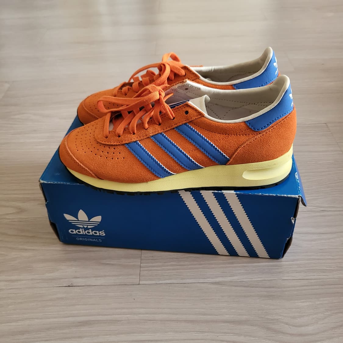 아디다스 빈티지 마라톤85(225)새상품 상품이미지2