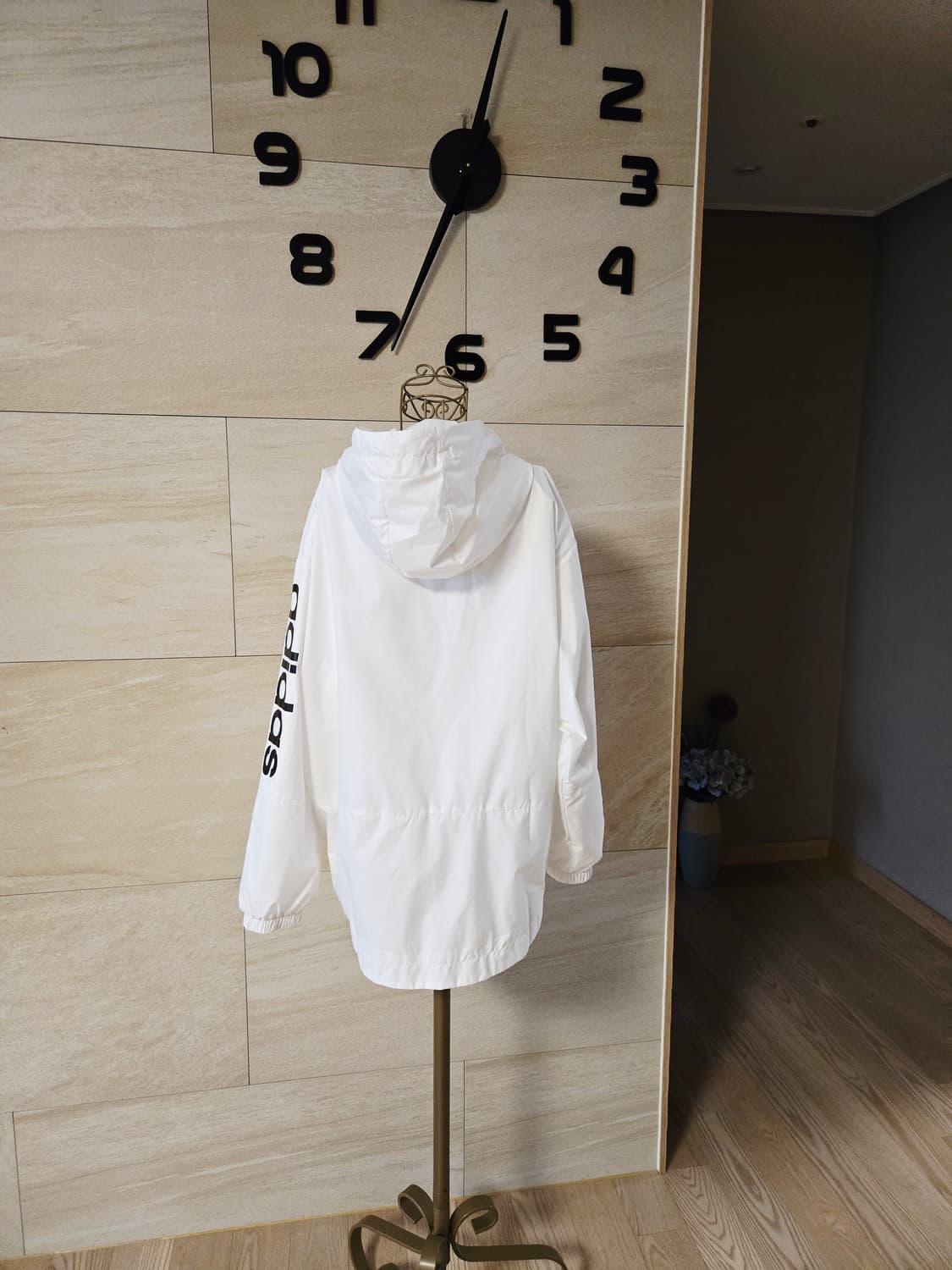 [m] 아디다스 여성 바람막이 후드 자켓 상품이미지5