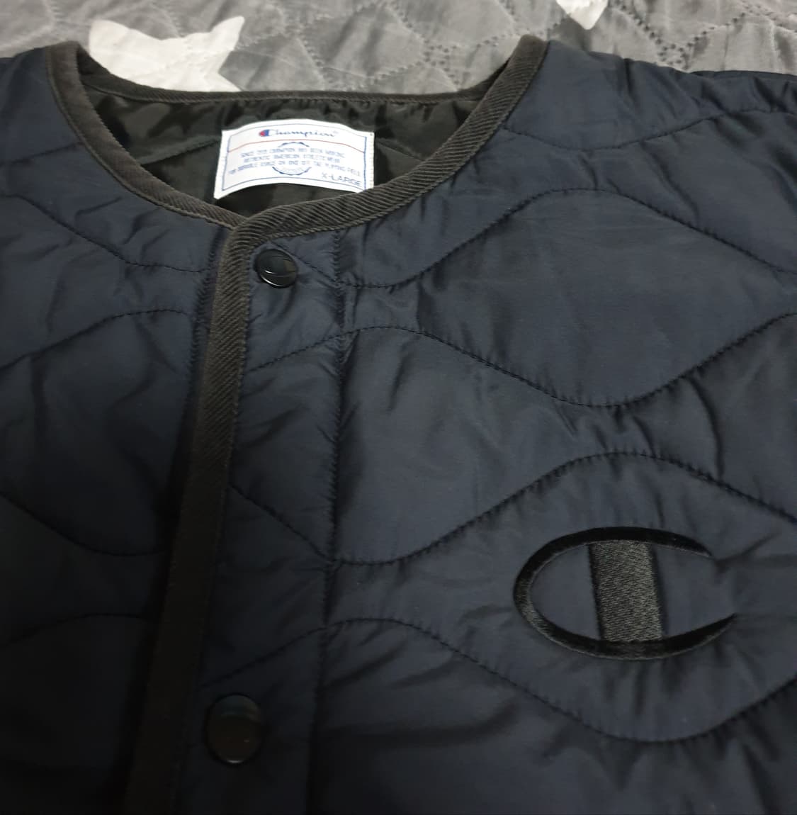 챔피온 C로고 코듀로이 배색 경량패딩 깔깔이 블랙 (XL) 상품이미지2