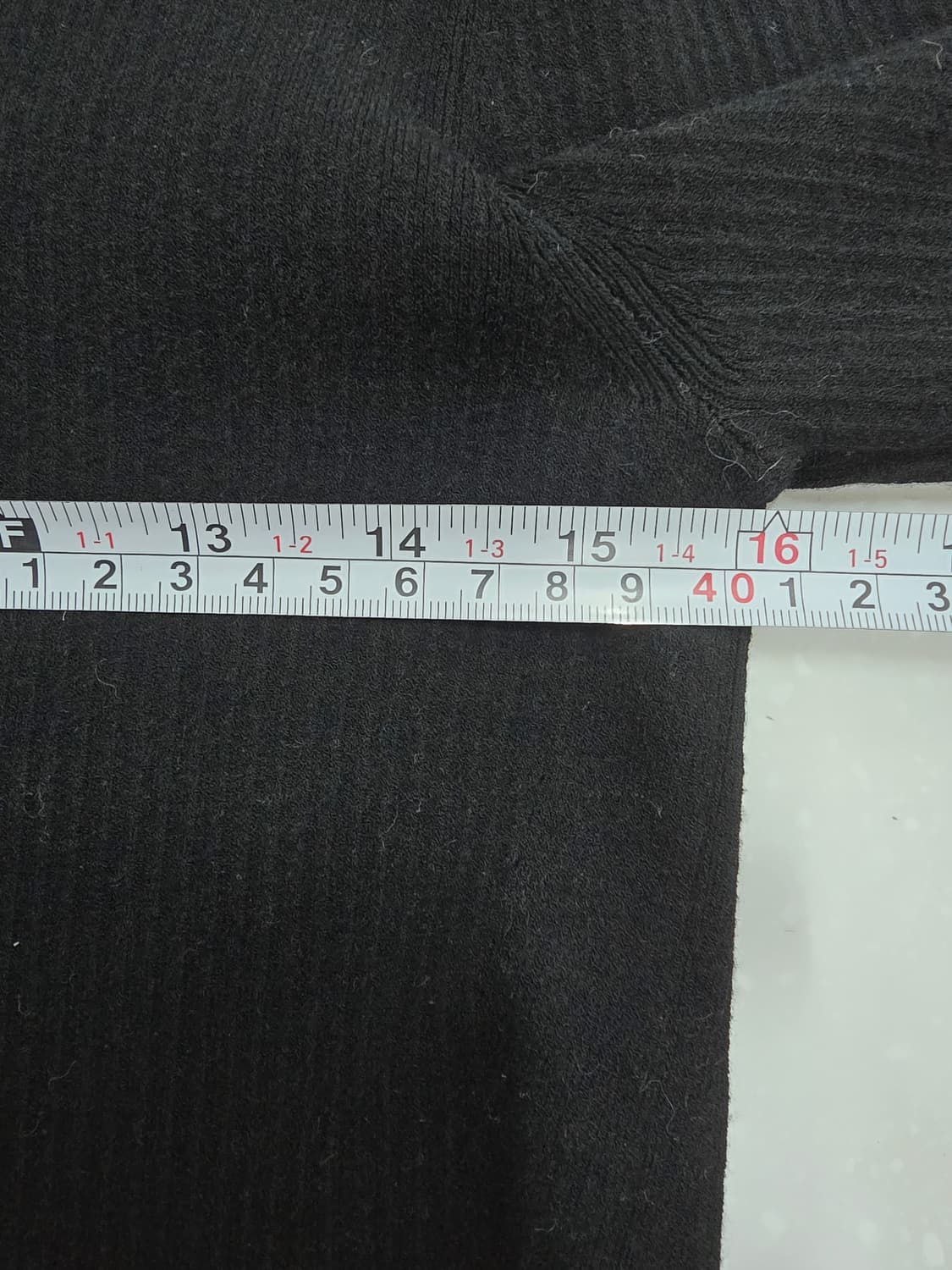 타임 블랙 시스루 소매 니트 긴팔티 롱스커트 상품이미지4