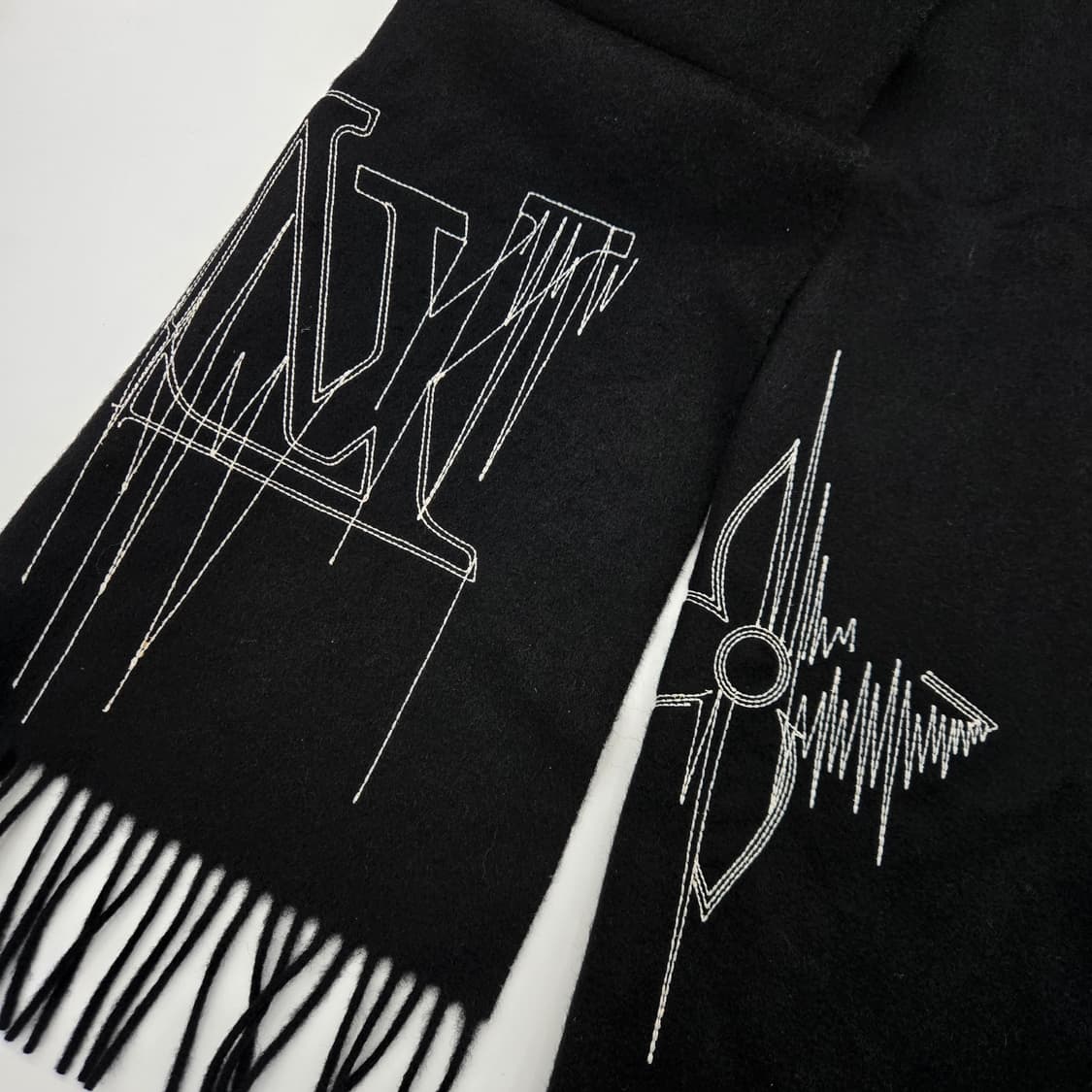 루이비통 LV 스티치 캐시미어 머플러 상품이미지2