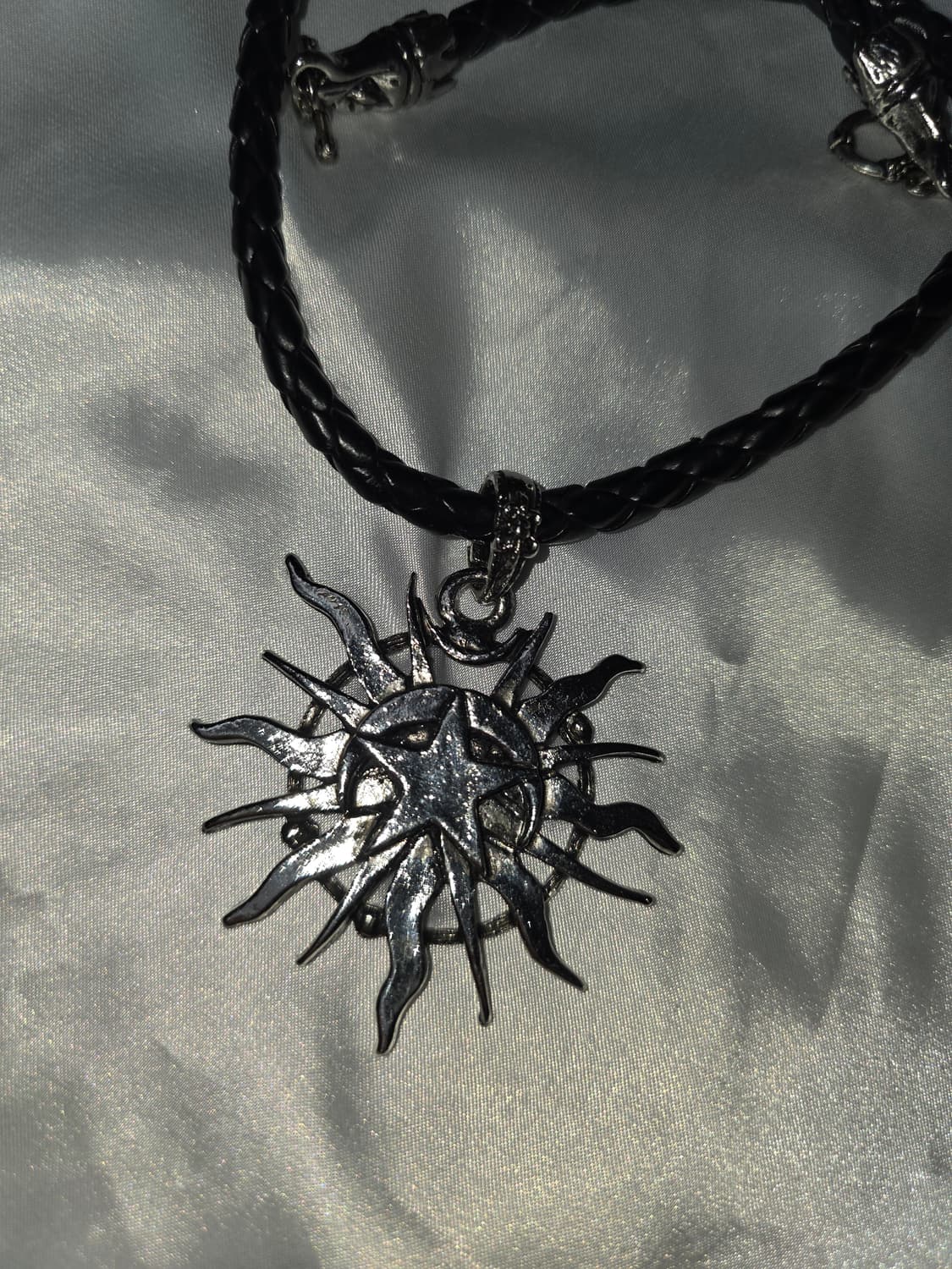 레테 토글 빈티지 별 태양 가죽 목걸이 상품이미지3