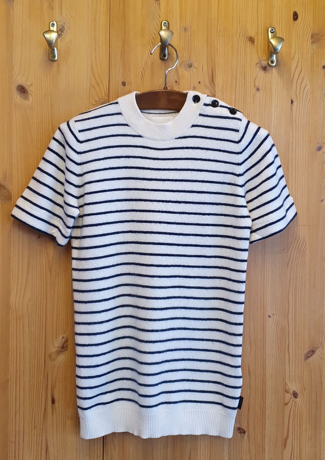 44.버버리 Cashmere 반팔니트 상품이미지1