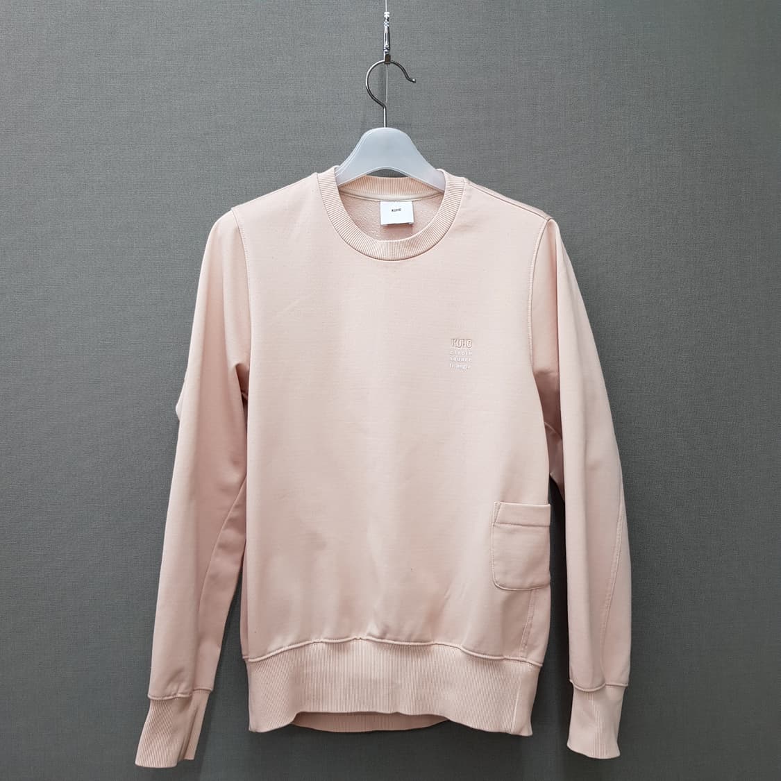 KUHO 구호 2022 포켓 디테일 맨투맨 스웻셔츠 s사이즈 상품이미지1