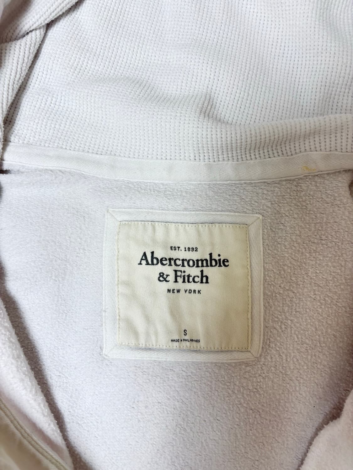 아베크롬비 버튼 후드집업 화이트 S 딱붙핏 상품이미지4