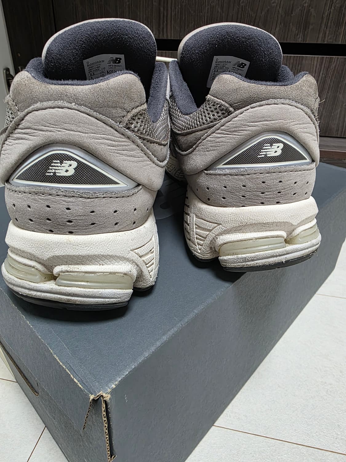 뉴발란스 2002R 265mm 그레이 사용감 적음 상품이미지8