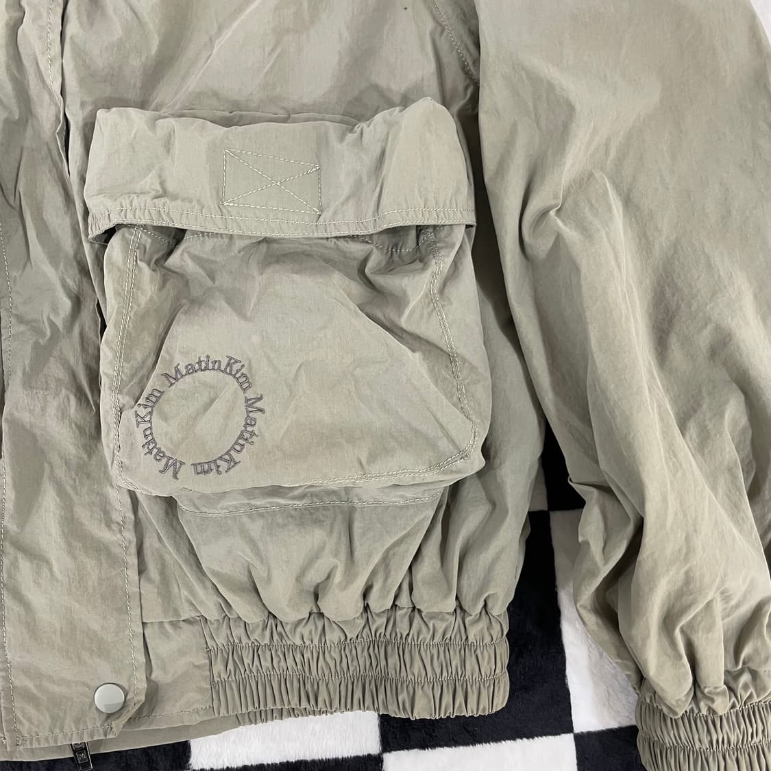 Matin Kim마뗑킴 디태쳐블 슬리브 볼륨 점퍼 상품이미지3